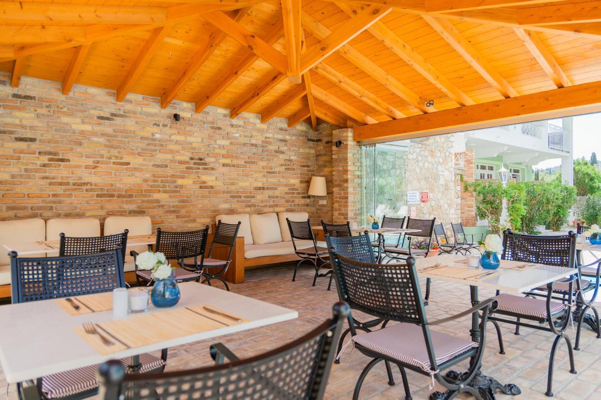 Valentino Corfu Aparthotel 3*