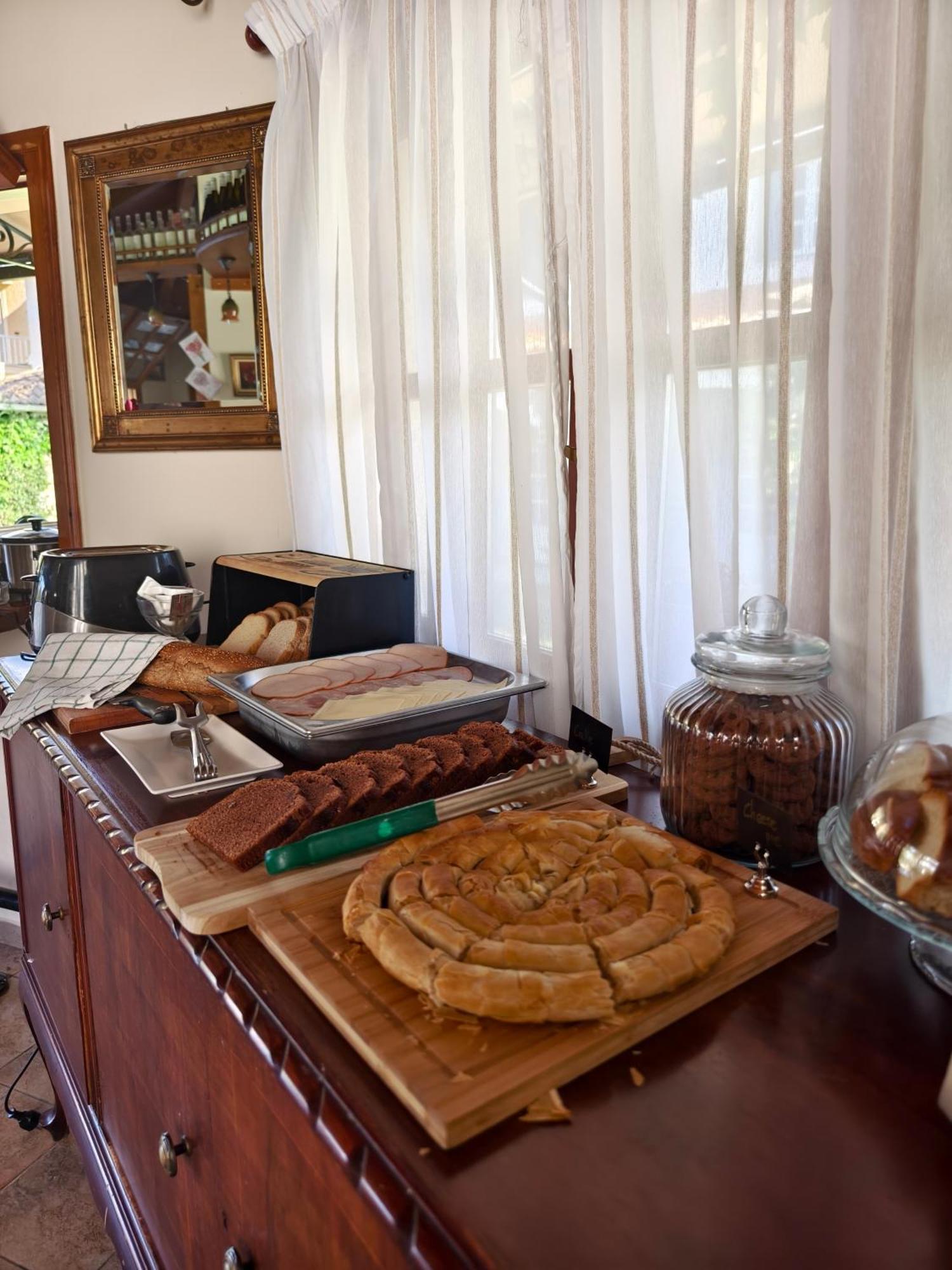 Valentino Corfu Aparthotel