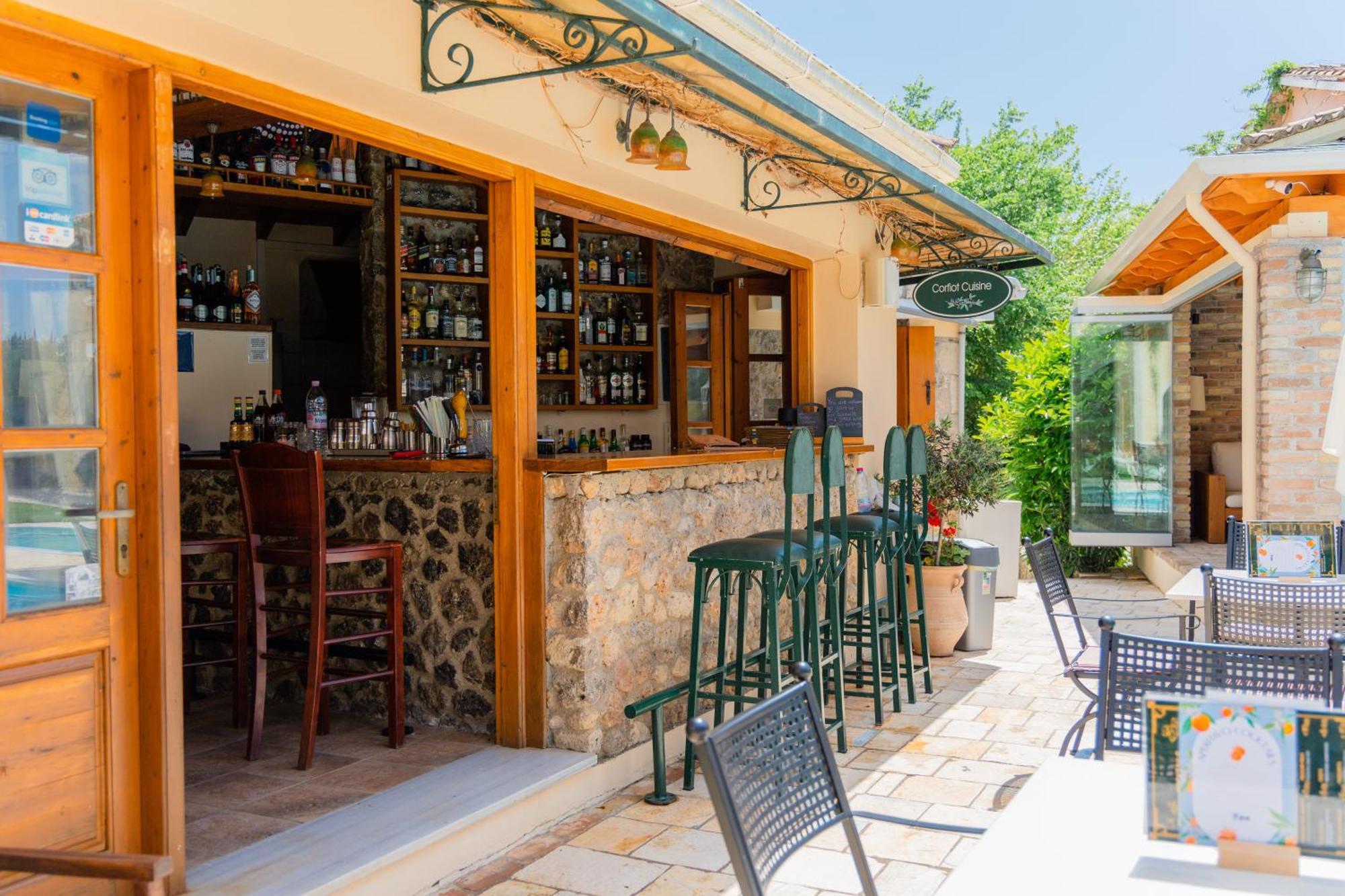 Apartahotel Valentino Corfu 3*